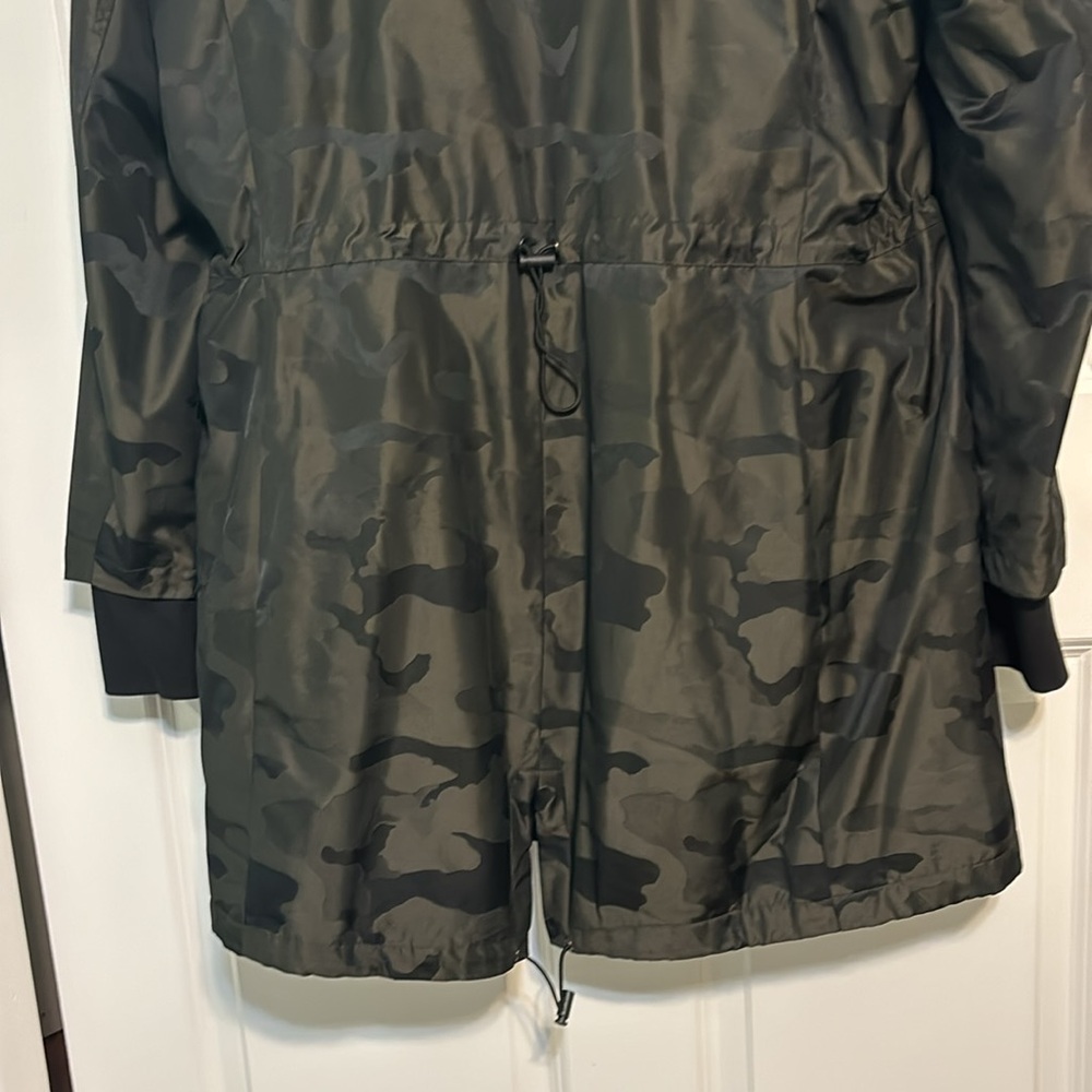 Women's Micheal Kor’s Black/green Hooded Raincoat ~XL/1X - Picture 5 of 7